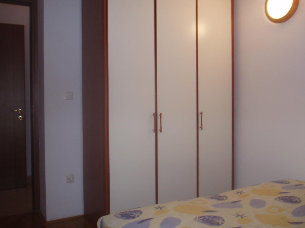 Apartments Romana 슬라티네 객실 사진