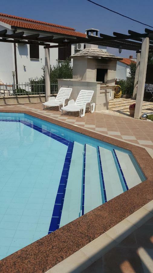 Apartments Romana 슬라티네 외부 사진